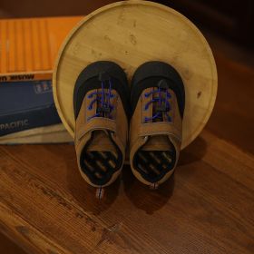 Kindergarten Baby's Japanese One-legged Wading Shoes (Option: Brown-Size29)