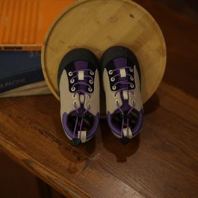 Kindergarten Baby's Japanese One-legged Wading Shoes (Option: Purple-Size23)